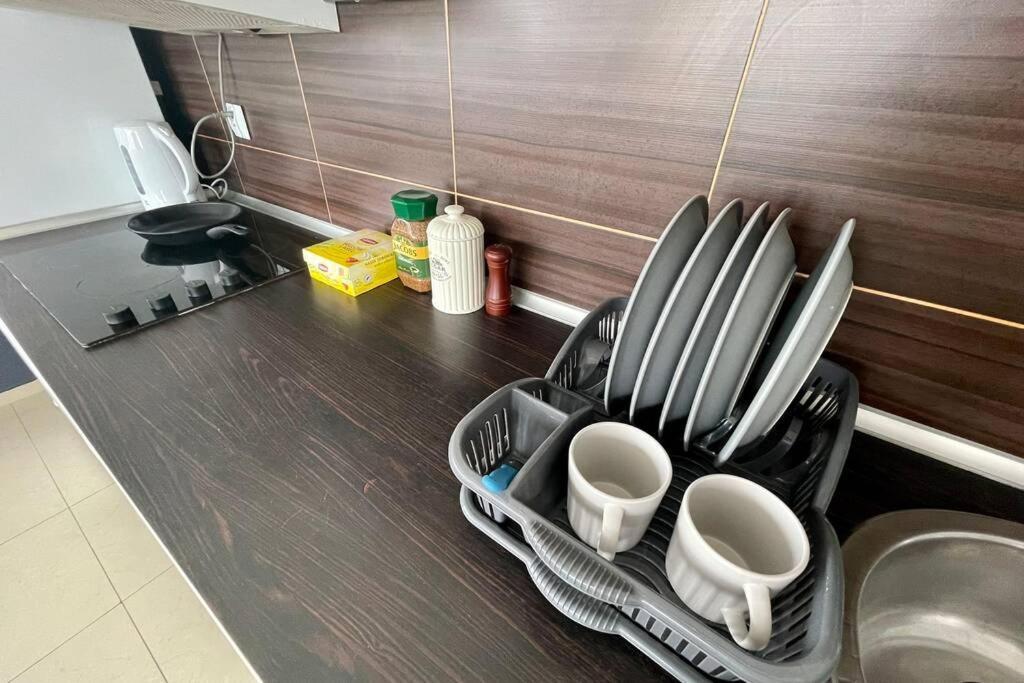 Sawa Apartment 2Xmetro Wifi 500 Mbs 50'Tv Netflix Hbo Appletv+ Varşova Dış mekan fotoğraf