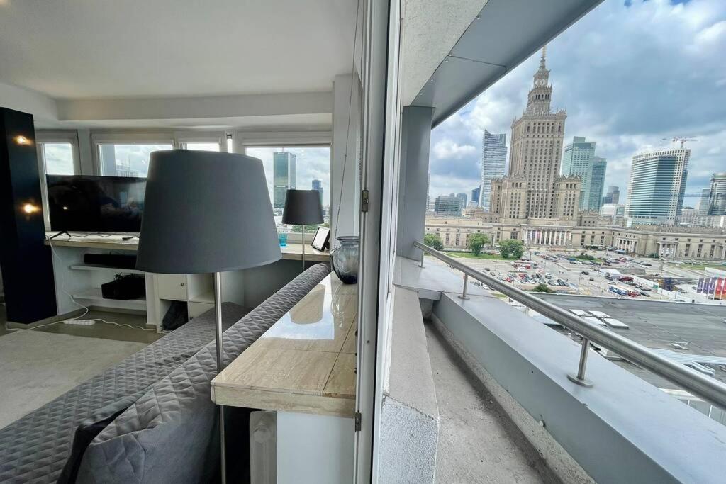 Sawa Apartment 2Xmetro Wifi 500 Mbs 50'Tv Netflix Hbo Appletv+ Varşova Dış mekan fotoğraf