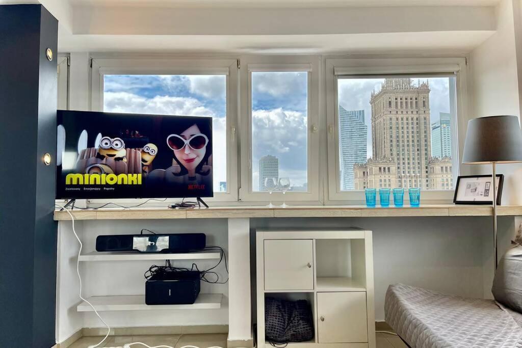Sawa Apartment 2Xmetro Wifi 500 Mbs 50'Tv Netflix Hbo Appletv+ Varşova Dış mekan fotoğraf